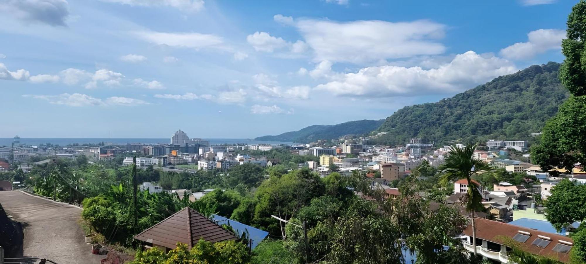 Aparthotel Ratana Hill Patong Esterno foto